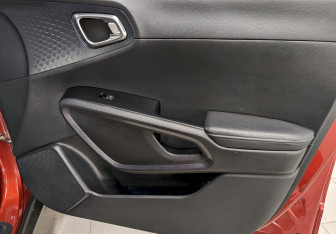Подержанный автомобиль Kia Soul 2022 года (19 фото)