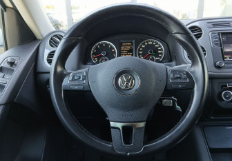 Подержанный автомобиль Volkswagen Tiguan 2013 года (11 фото)
