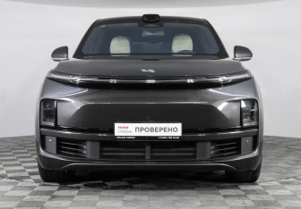 Подержанный автомобиль LiXiang L9 2024 года (2 фото)