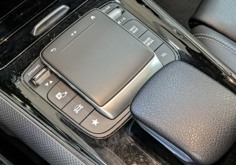 Подержанный автомобиль Mercedes-Benz GLB 2021 года (21 фото)