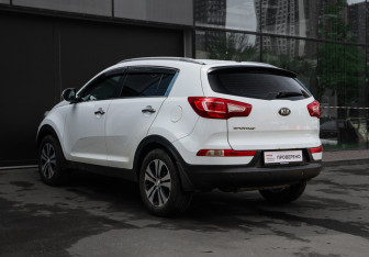Подержанный автомобиль Kia Sportage 2012 года (6 фото)