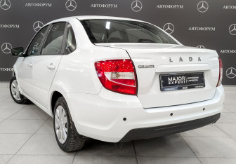 Подержанный автомобиль LADA (ВАЗ) Granta Sedan 2023 года (7 фото)