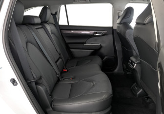 Новый Toyota Highlander 2025 (12 фото)