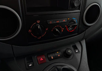 Подержанный автомобиль Citroen Berlingo 2021 года (27 фото)