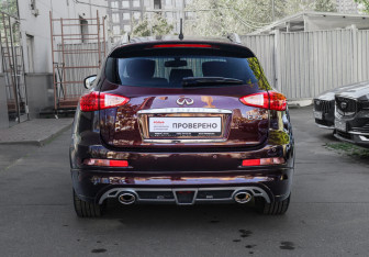 Подержанный автомобиль Infiniti EX 2013 года (5 фото)