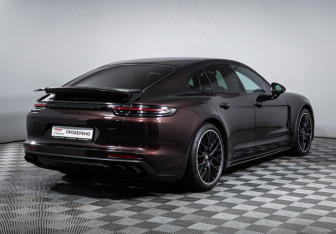 Подержанный автомобиль Porsche Panamera Wagon 2019 года (5 фото)