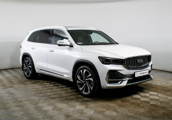 Подержанный автомобиль Geely Monjaro 2023 года (3 фото)