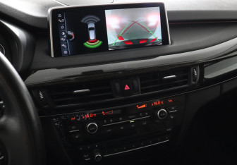 Подержанный автомобиль BMW X5 2017 года (15 фото)