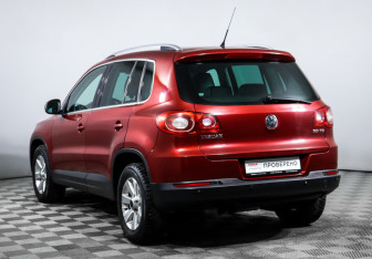 Подержанный автомобиль Volkswagen Tiguan 2009 года (7 фото)