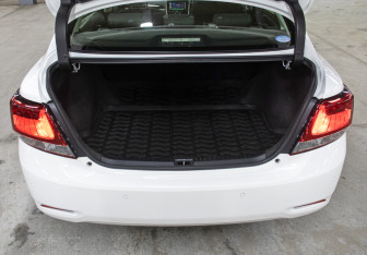 Подержанный автомобиль Toyota Allion 2016 года (10 фото)