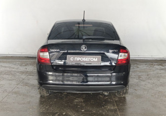 Подержанный автомобиль Skoda Rapid Liftback 2019 года (5 фото)