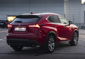 Подержанный автомобиль Lexus NX 2016 года (5 фото)