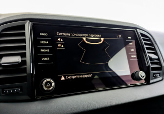 Подержанный автомобиль Skoda Karoq 2021 года (27 фото)
