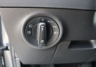 Подержанный автомобиль Skoda Karoq 2020 года (12 фото)