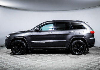 Подержанный автомобиль Jeep Grand Cherokee 2014 года (8 фото)