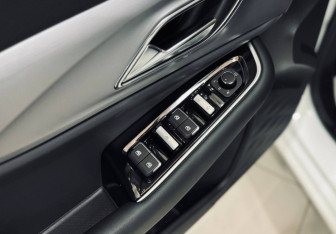 Подержанный автомобиль BAIC U5 Plus 2023 года (19 фото)