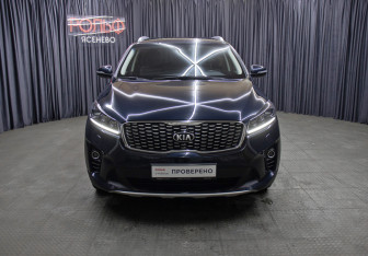 Подержанный автомобиль Kia Sorento 2019 года (2 фото)
