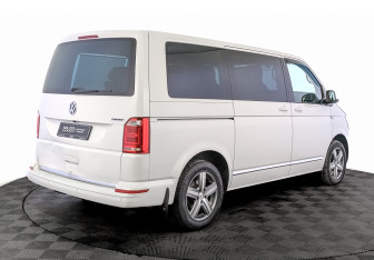 Подержанный автомобиль Volkswagen Multivan 2018 года (5 фото)