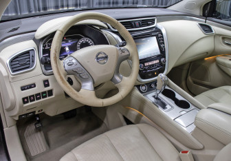 Подержанный автомобиль Nissan Murano Suv 2019 года (16 фото)