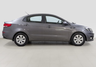 Подержанный автомобиль Kia Rio Sedan 2015 года (4 фото)