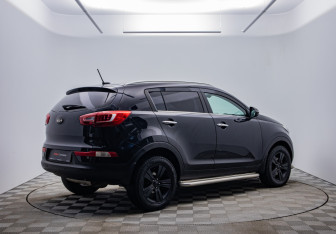 Подержанный автомобиль Kia Sportage 2011 года (5 фото)