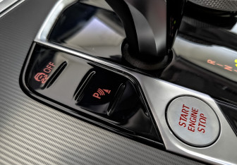 Подержанный автомобиль BMW X5 2021 года (26 фото)