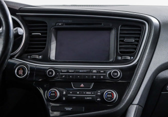 Подержанный автомобиль Kia Optima Sedan 2015 года (10 фото)