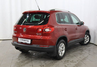 Подержанный автомобиль Volkswagen Tiguan 2011 года (4 фото)