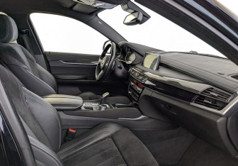 Подержанный автомобиль BMW X6 2019 года (11 фото)