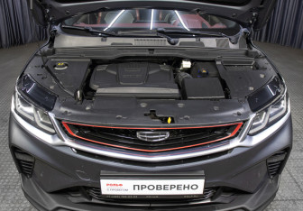 Подержанный автомобиль Geely Coolray 2022 года (9 фото)