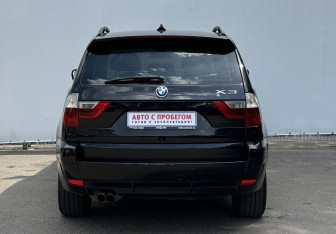 Подержанный автомобиль BMW X3 2010 года (6 фото)
