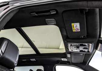 Подержанный автомобиль Cadillac Escalade Suv 2021 года (25 фото)