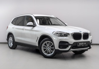 Подержанный автомобиль BMW X3 2021 года (3 фото)