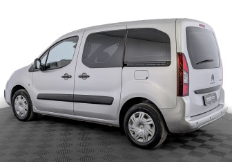 Подержанный автомобиль Citroen Berlingo 2021 года (7 фото)