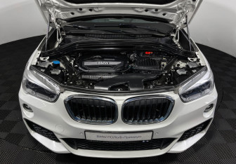 Подержанный автомобиль BMW X1 2019 года (10 фото)