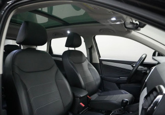 Подержанный автомобиль Jetta VS7 2023 года (13 фото)