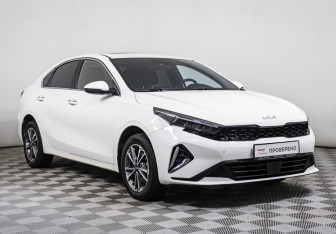 Подержанный автомобиль Kia K3 Sedan 2024 года (3 фото)