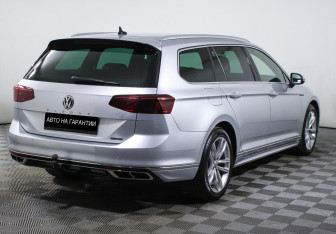 Подержанный автомобиль Volkswagen Passat Wagon 2019 года (3 фото)