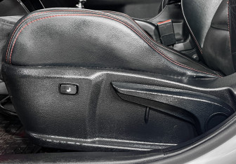 Подержанный автомобиль Kia Ceed GT 2014 года (24 фото)