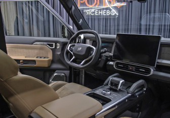 Подержанный автомобиль Jetour T2 2024 года (10 фото)