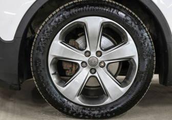 Подержанный автомобиль Opel Mokka 2013 года (20 фото)