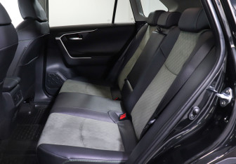 Новый Toyota RAV4 2024 (10 фото)