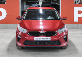 Подержанный автомобиль Kia Ceed Hatchback 2019 года (2 фото)