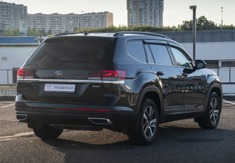 Подержанный автомобиль Volkswagen Teramont 2021 года (5 фото)