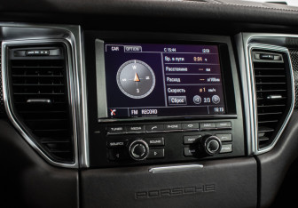 Подержанный автомобиль Porsche Macan 2014 года (20 фото)