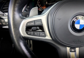 Подержанный автомобиль BMW Z4 Roadster 2020 года (25 фото)