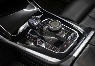 Подержанный автомобиль BMW X7 2019 года (20 фото)