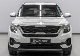 Подержанный автомобиль Kia Seltos 2022 года (2 фото)