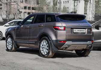Подержанный автомобиль Land Rover Range Rover Evoque 2018 года (6 фото)