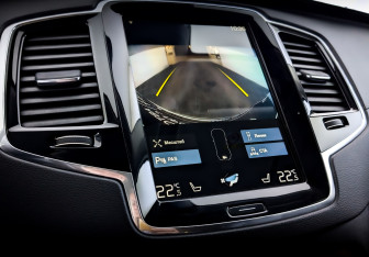 Подержанный автомобиль Volvo XC90 2021 года (30 фото)